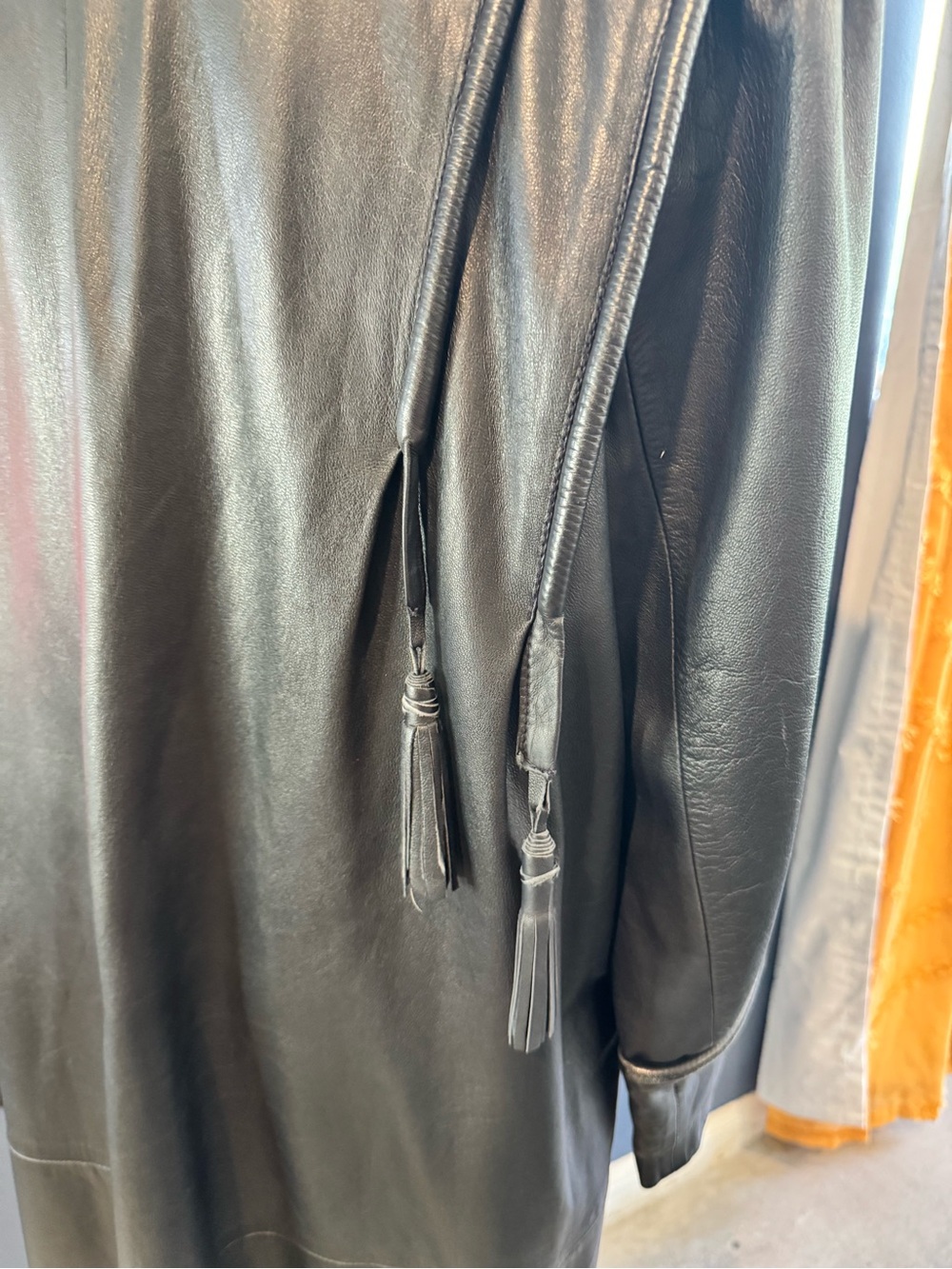 Vintage 1980s Avant-Garde Black Lambskin Leather Oversized Coat – Tassel Detail - Picture 3 of 7